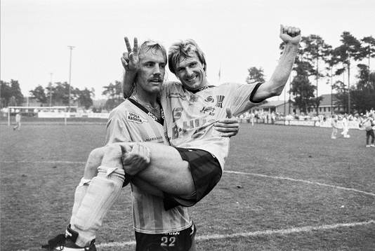 Hans Larsson och Flemming Pehrson, Mjällby jublar