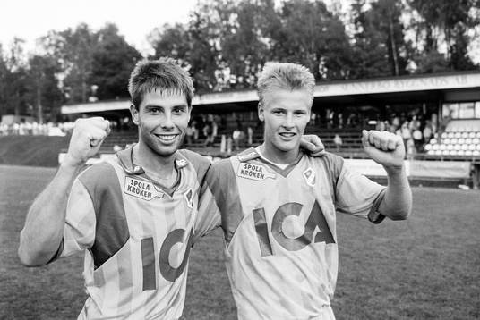 Halmstads målskyttar Jonas Dahlgren och Anders Johansson