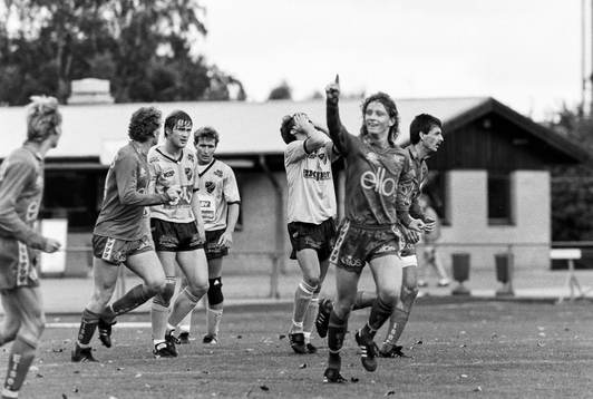 '880925 Fotboll, Div 1 södra, IFK Hässleholm - Elfsborg,