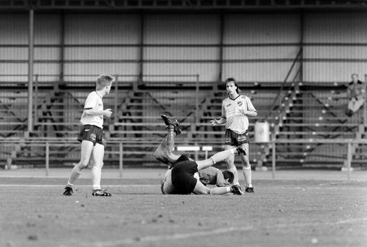 '880925 Fotboll, Div 1 södra, IFK Hässleholm - Elfsborg,
