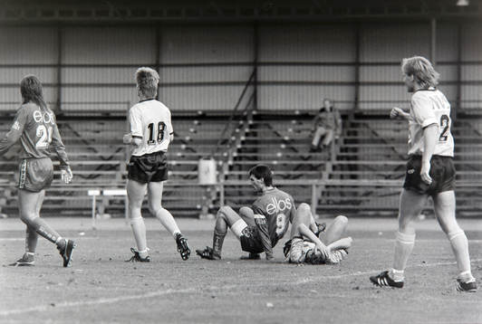 '880925 Fotboll, Div 1 södra, IFK Hässleholm - Elfsborg,