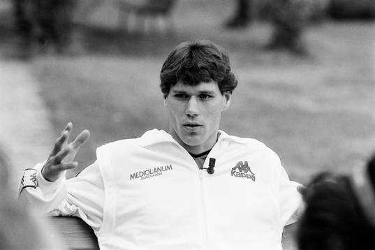 Marco van Basten, Milan