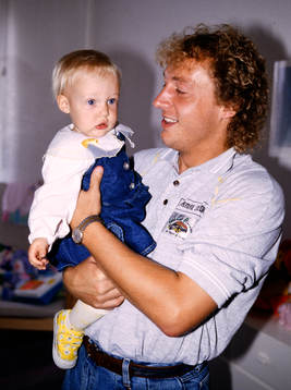 Robert Prytz med sin dotter