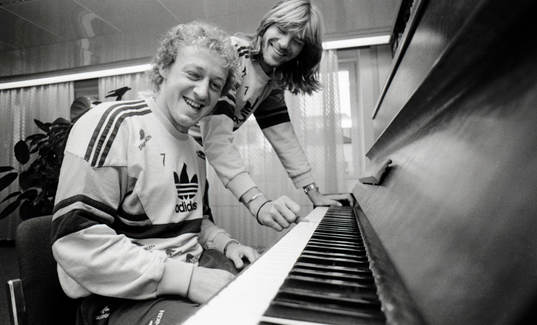 Robert Prytz och Glenn Strömberg, Sverige tar det piano