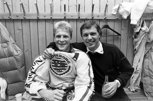 Conny Evensson, tränare i Frölunda till höger