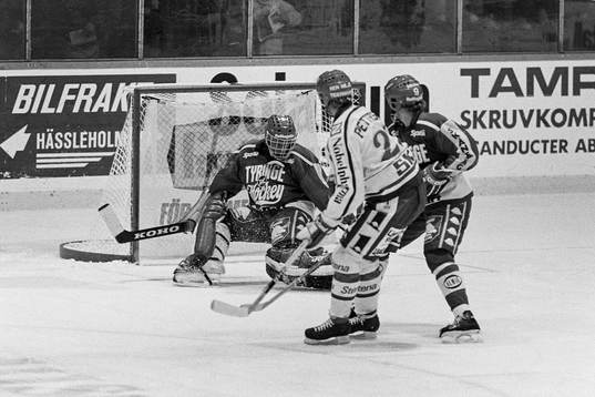 Jörgen Pettersson, Frölunda oroar Magnus Swärdh,