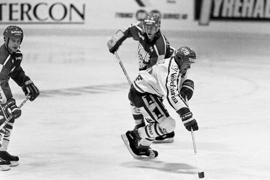 Arto Sirviö, Frölunda med pucken