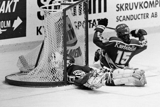Per Lundbergh, målvakt i Frölunda och tyringes Peter