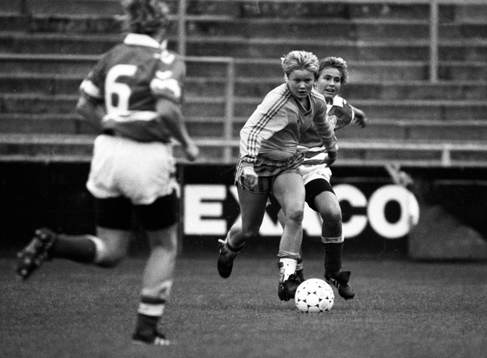 Anneli Andelén stormar fram