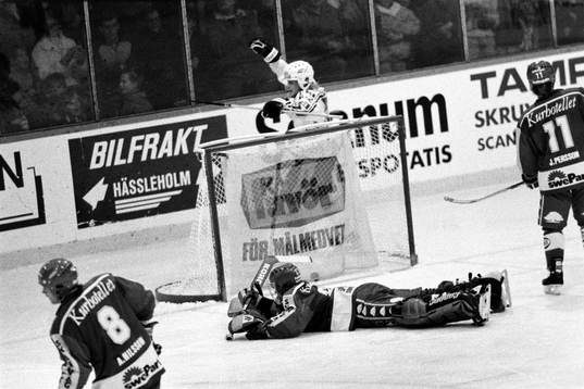 Joakim Heino, målvakt i Tyringe deppar