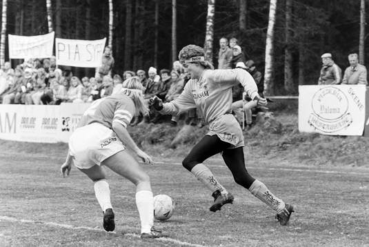 Bläddra bland fler bilder av Fotboll, damer, SM-final, Öxabäck - Jitex, 4-0