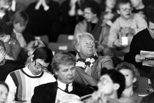 Hans Cavalli-Björkman, ordförande i Malmö FF i publiken
