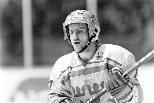 Tommy Samuelsson, Sverige