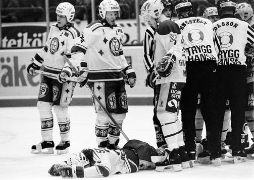 Johan Garpenlöv, Djurgården tittar till Ronny