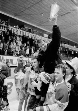 Ingvar Carlsson hissas av spelarna