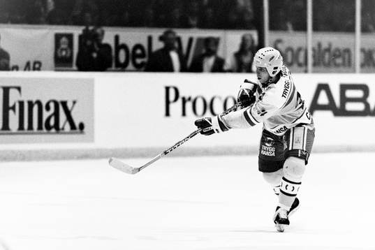 Anders Carlsson, Sverige med pucken