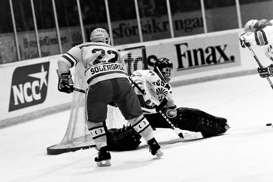 Håkan Södergren framför