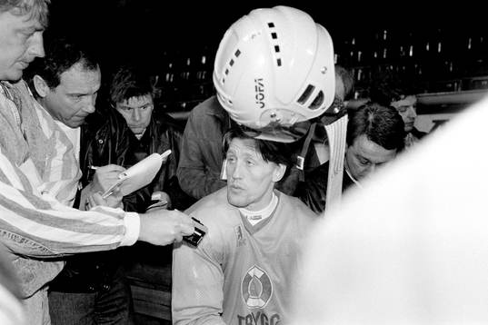 Börje Salming, Sverige intervjuas