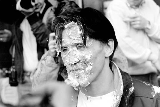 Börje Salming, Sverige fyller 38 år och gratuleras med en