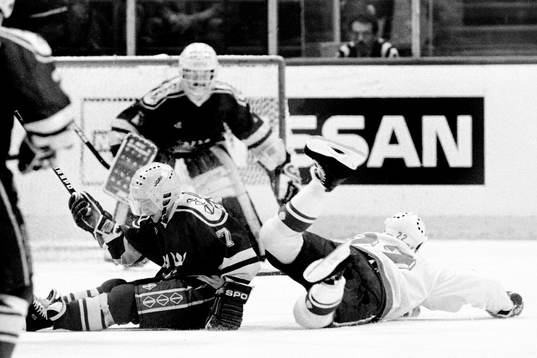 Tommy Samuelsson, Sverige