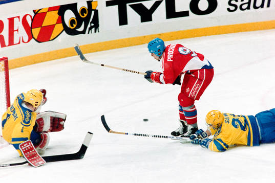 Bläddra bland fler bilder av Ishockey, VM, Sverige - Tjeckoslovakien, 1-2