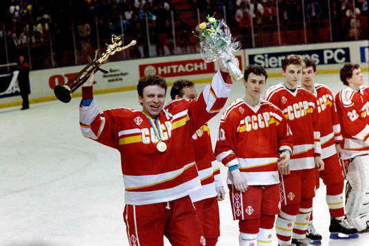 Viacheslav Fetisov, Sovjetunionen jublar med pokalen,
