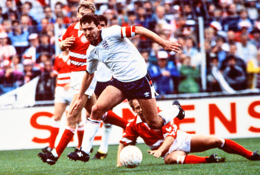 Englands Bryan Robson. Football, Friendly, Denmark v