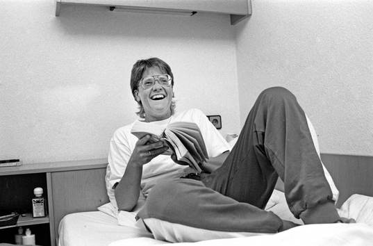 Pia Sundhage, Sverige