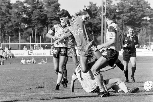 Lennart Johansson, Elfsborg stoppas