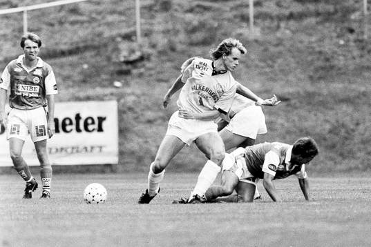 Henrik Bertilsson, Falkenberg i kamp om bollen