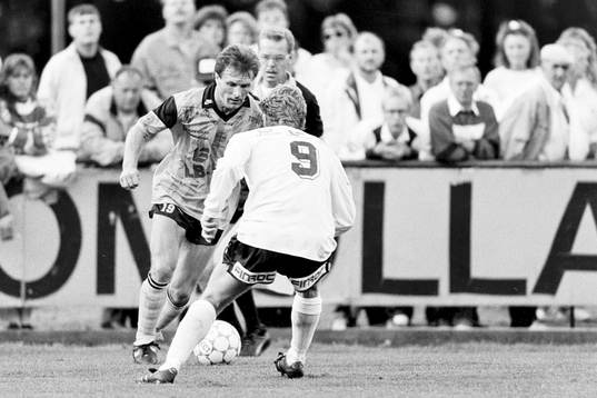 Mjällbys Flemming Pehrson i dribblingstagen
