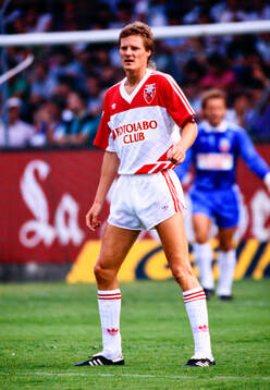 Peter Lönn. Football, Swiss League: Peter Lonn, Neuchatel