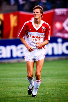 Peter Lönn. Football, Swiss League: Peter Lonn, Neuchatel