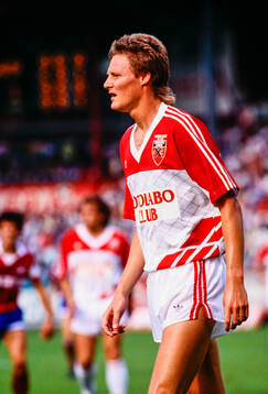 Peter Lönn. Football, Swiss League: Peter Lonn, Neuchatel