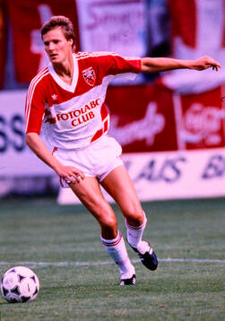 Peter Lönn. Football, Swiss League: Peter Lonn, Neuchatel