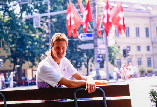 Peter Lönn. Football, Swiss League: Peter Lonn, Neuchatel