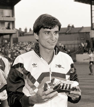 Football, English Football League First Division 1989-1990,