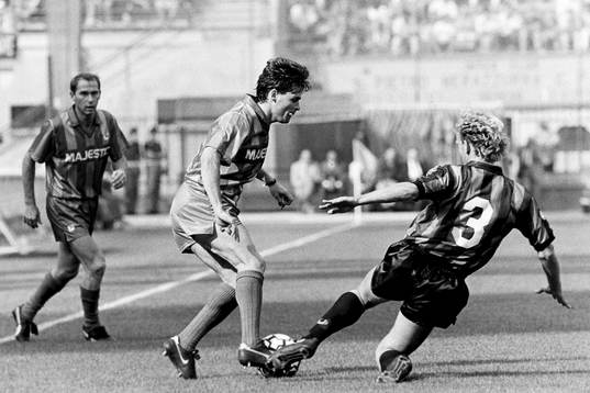 Anders Limpar, Cremonese, mot Inters Andreas Brehme