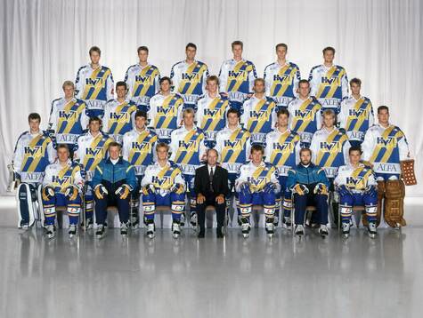 Spelare och personal i HV71