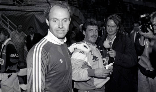 Thomas Ravelli, Målvakt och Olle Nordin, förbundskapten,