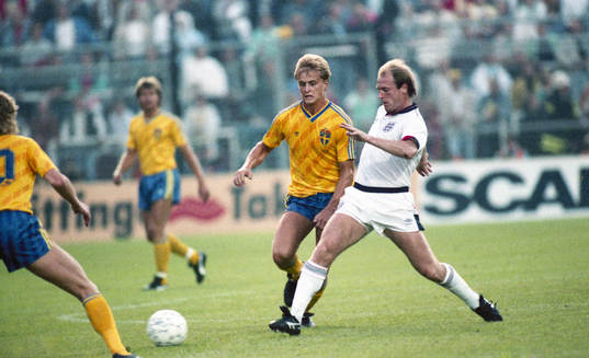 Jonas Thern, Sverige