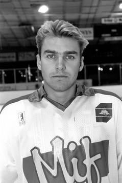 Carl-Erik Larsson
