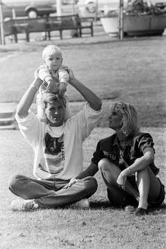 Glenn och Helena Hysén och sonen Alexander