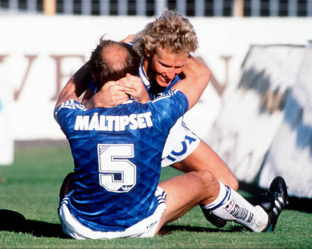 Fotboll, U. Sjölin och Tommy Frejdh, Halmstad, jubel