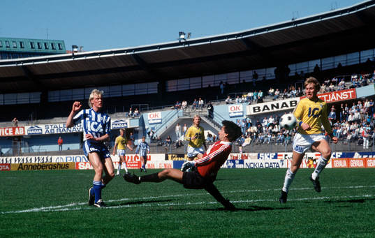 Klas Ingesson, Göteborg gör mål på Björn Nordgren,