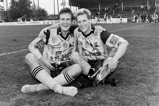Mjällbys målskyttar Per Harrysson och Thomas Andersson