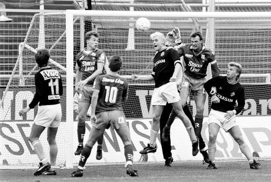 Situation framför Per Wikman, målvakt i AIK