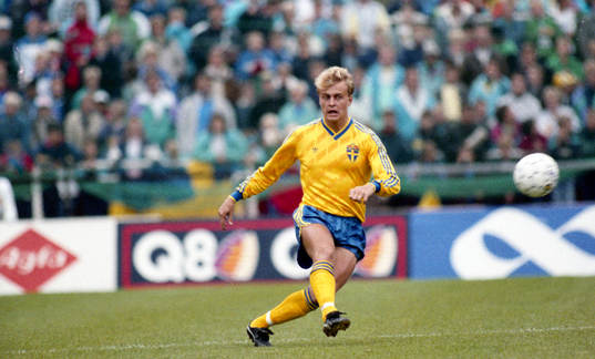 Jonas Thern, Sverige