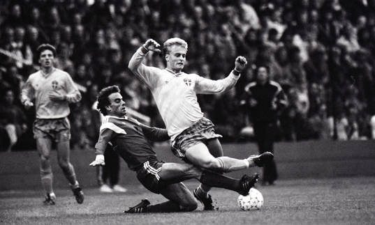 Jonas Thern, Sverige