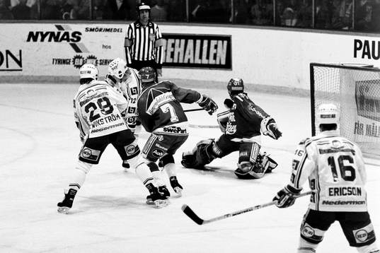 Michael Wikström, Stefan Nilsson, Rögle och Tomas